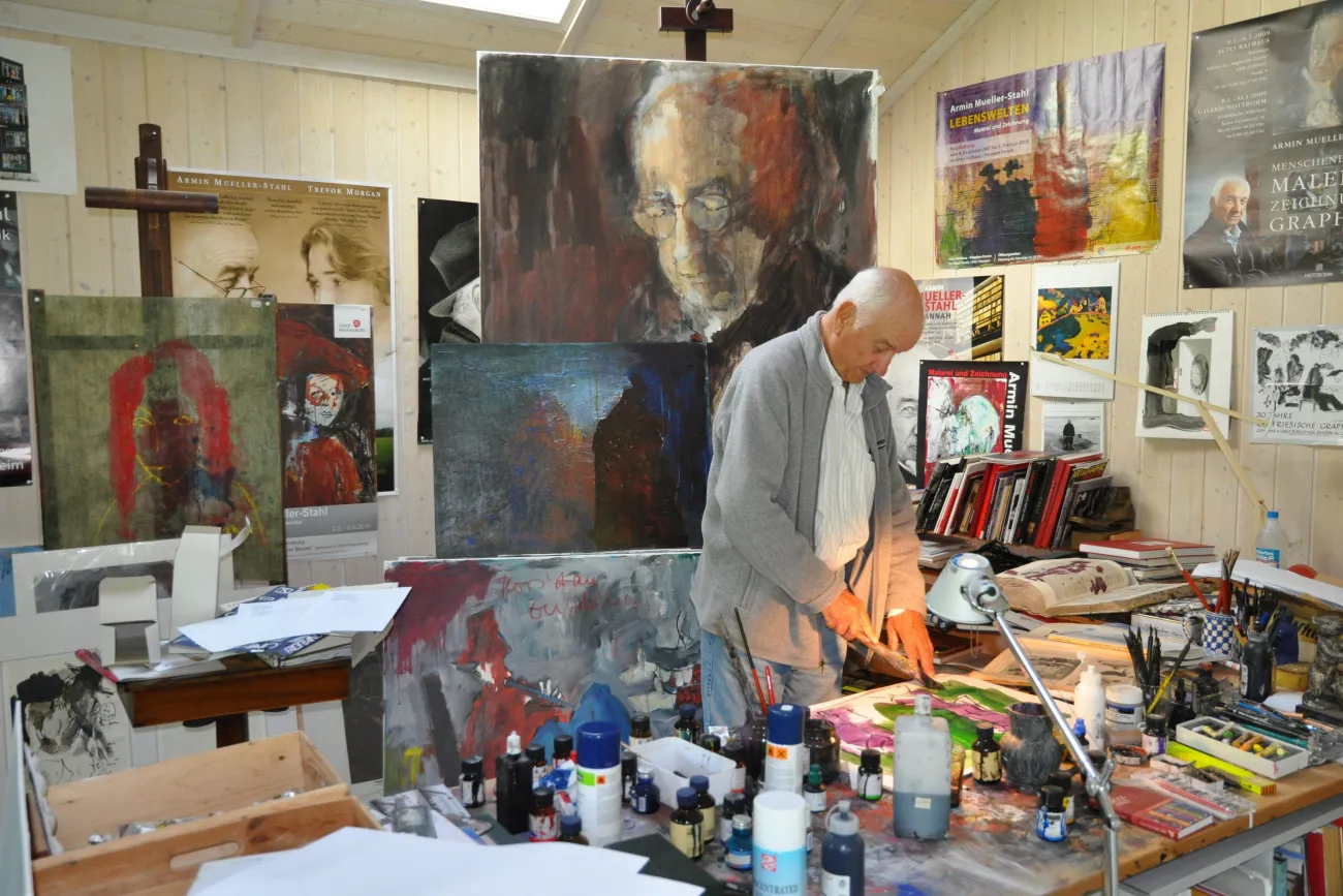 Hauptbild der Veranstaltung Ausstellungseröffnung "Armin Mueller-Stahl. Nacht und Tag auf der Erde