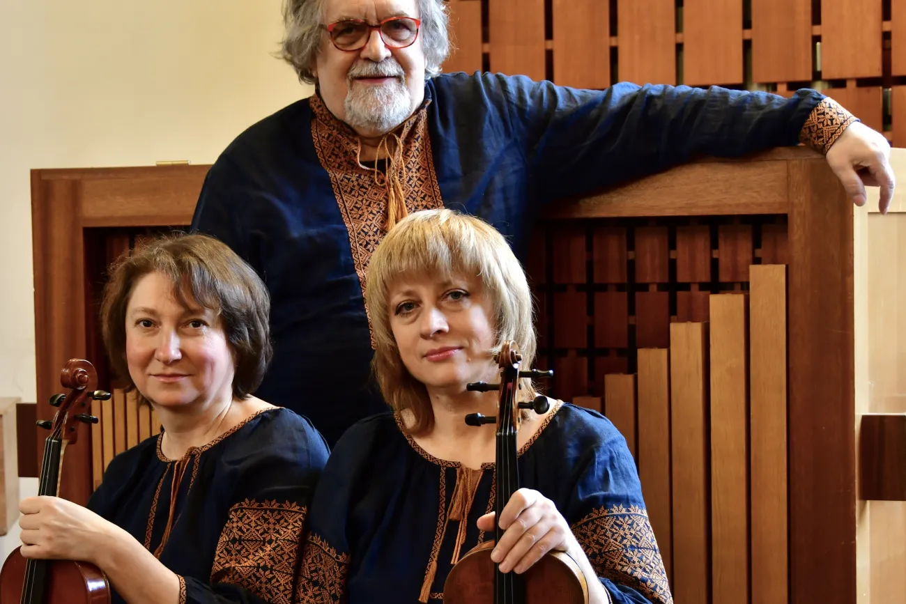 Hauptbild der Veranstaltung Konzert "Brückenschläge" mit dem Kiever Orgeltrio in der Kirche Ditzum