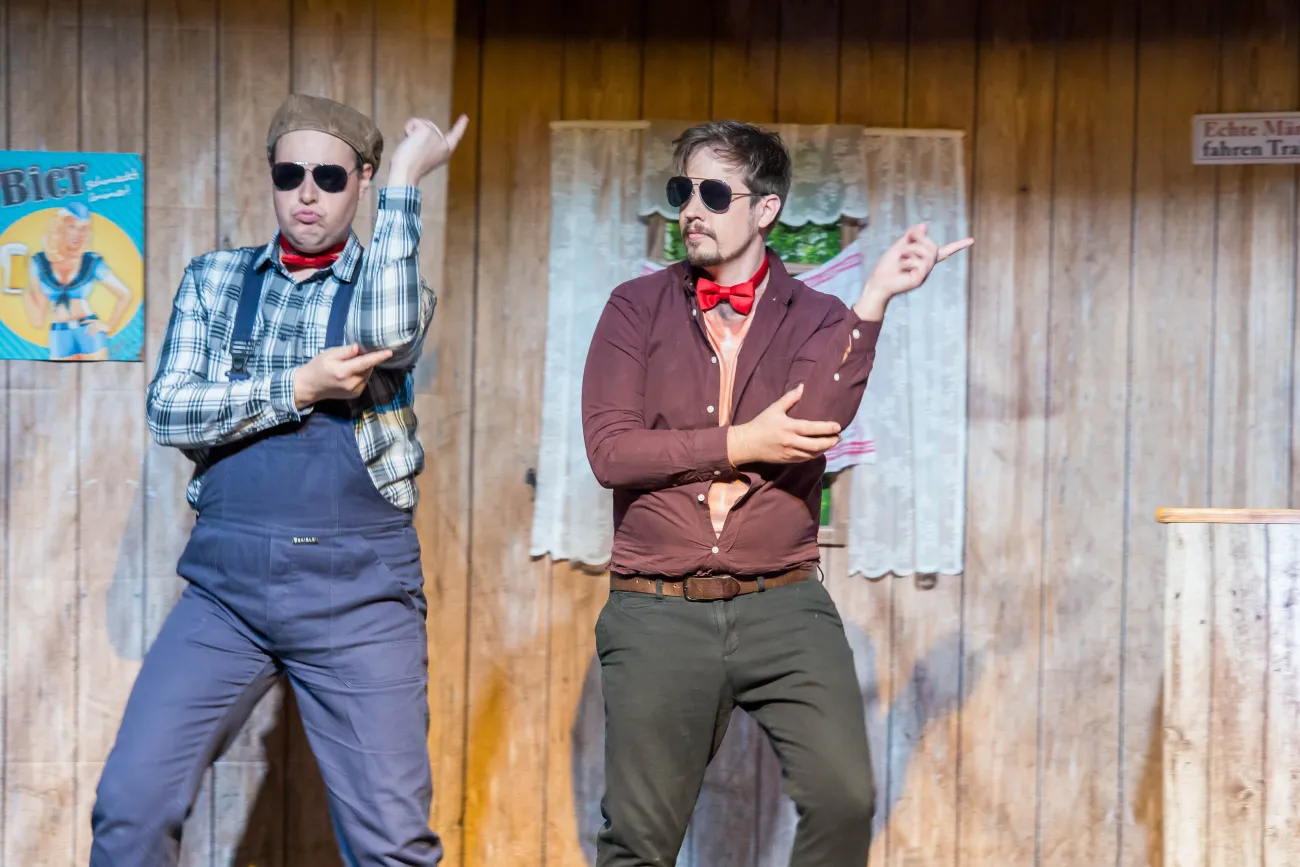 Hauptbild der Veranstaltung “Landei gesucht!” – Schauspielkomödie