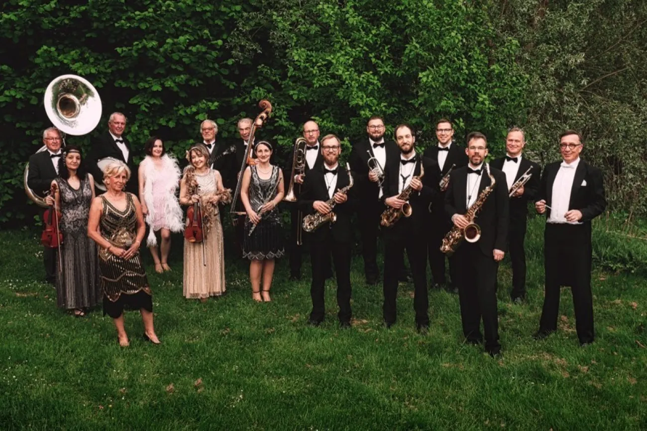 Hauptbild der Veranstaltung Konzert mit dem ResiDance-Orchester Cassel und dem Popchor Van Hearten