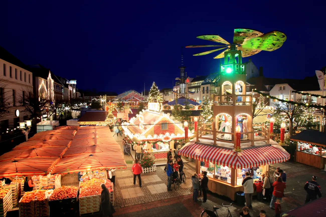 Hauptbild der Veranstaltung Adventsmarkt im Strandportal Bensersiel