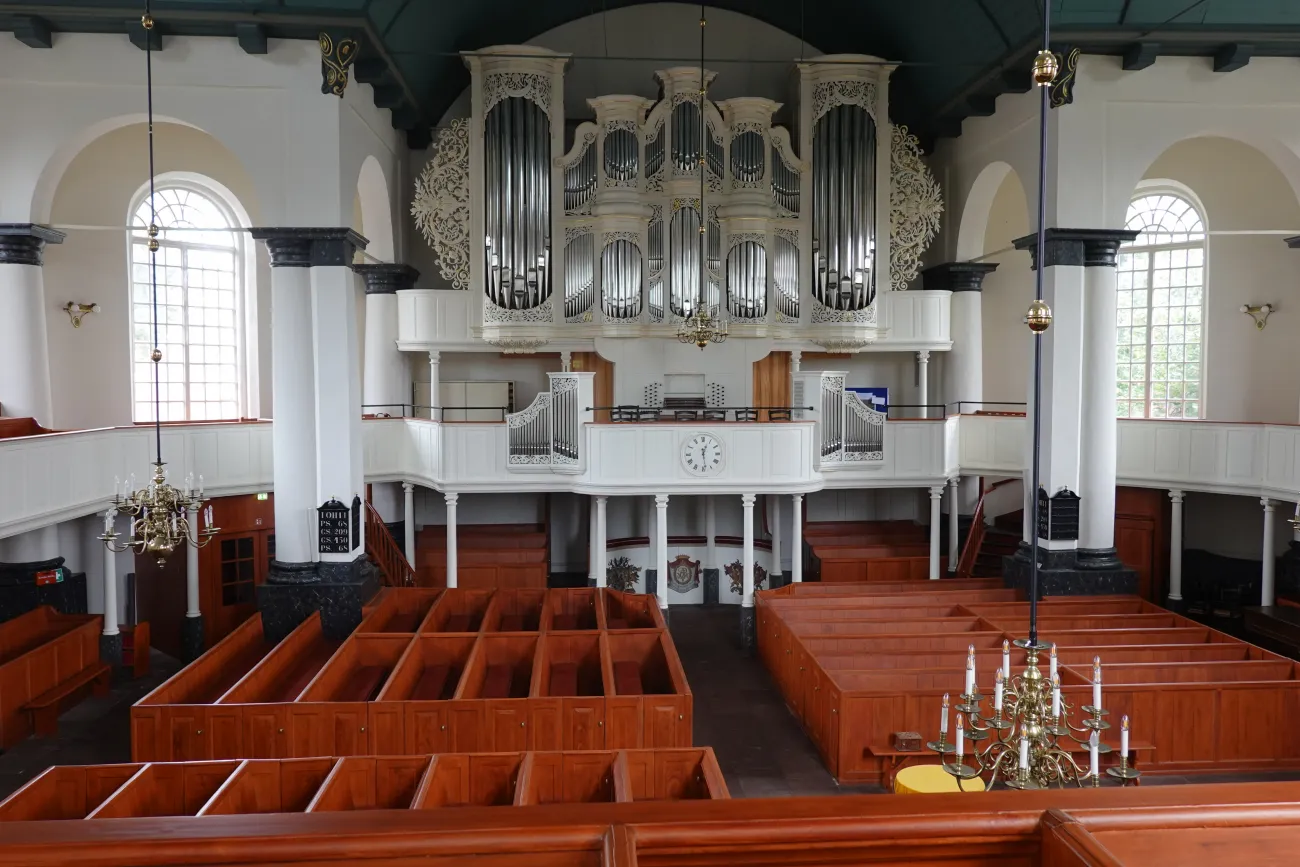 der Innenraum der Großen Kirche in Leer