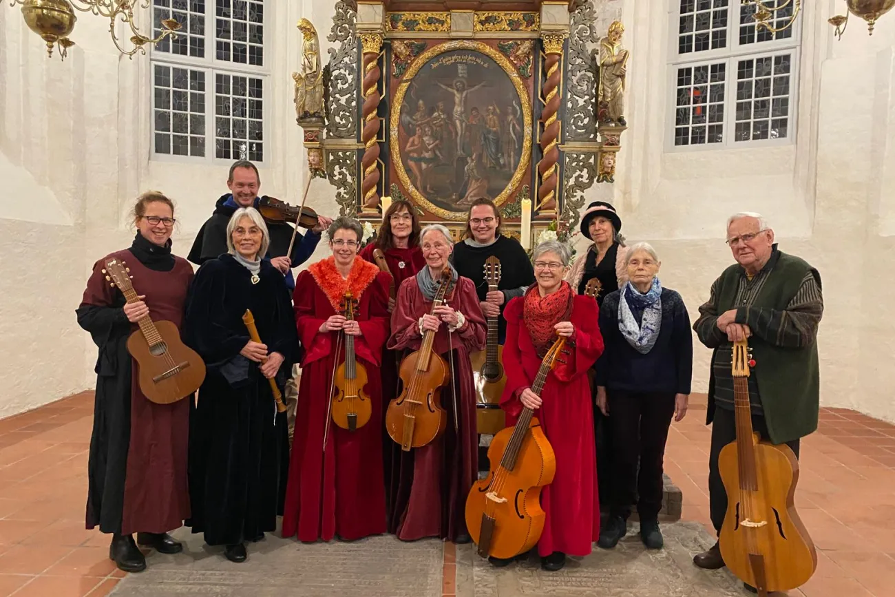 Das Consort Allerley bei einem Auftritt in der St.-Bartholomäus-Kirche in Golzwarden