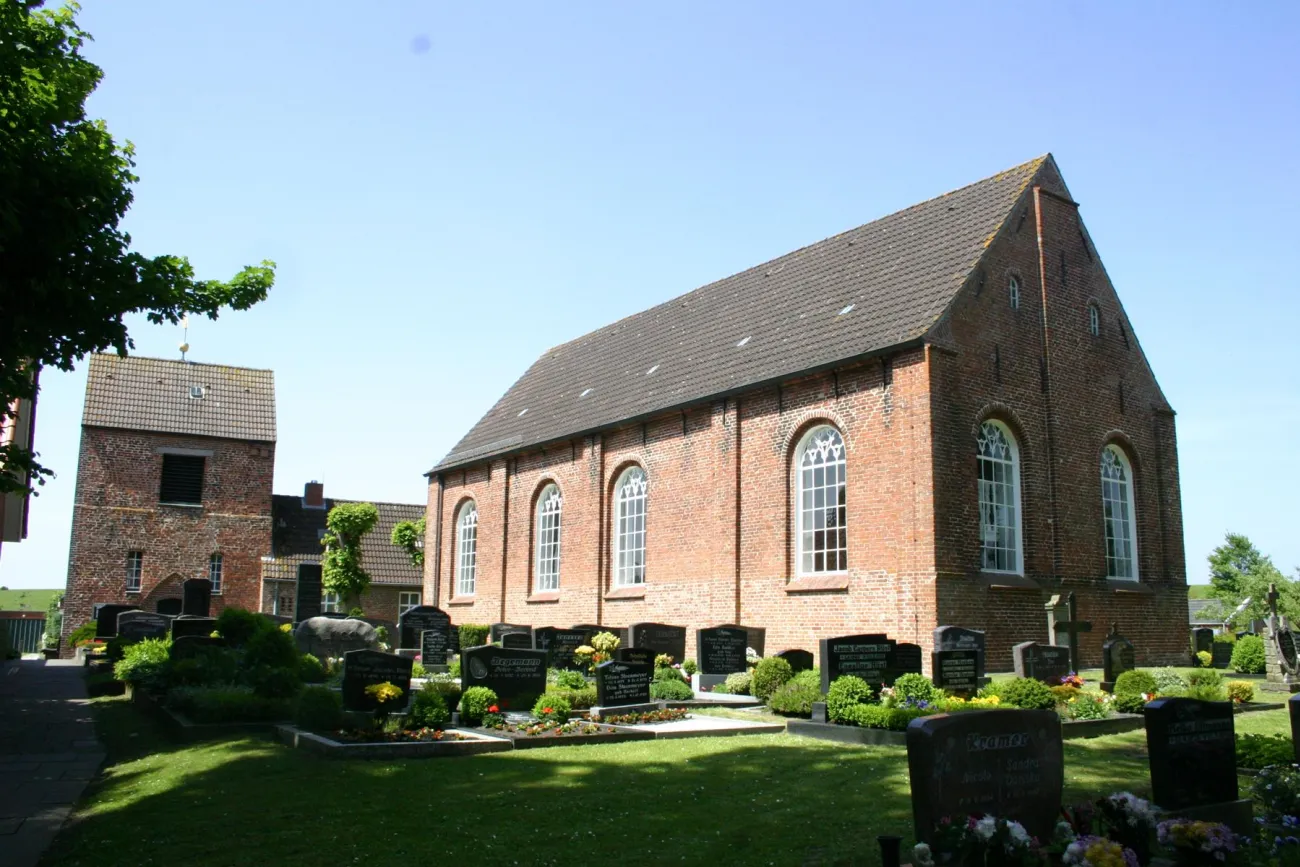 Kirche in Pogum