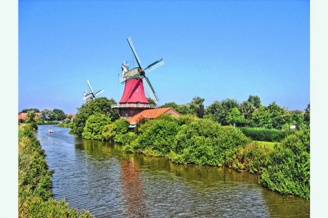 Greetsiel Zwillingsmühlen