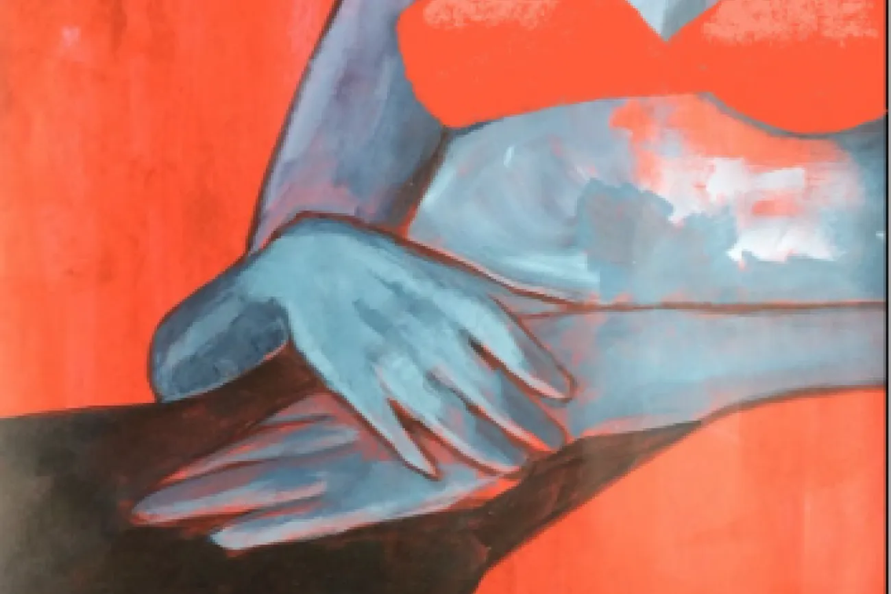 Körper einer Frau ohne sichtbaren Kopf mit Rock und rotem BH