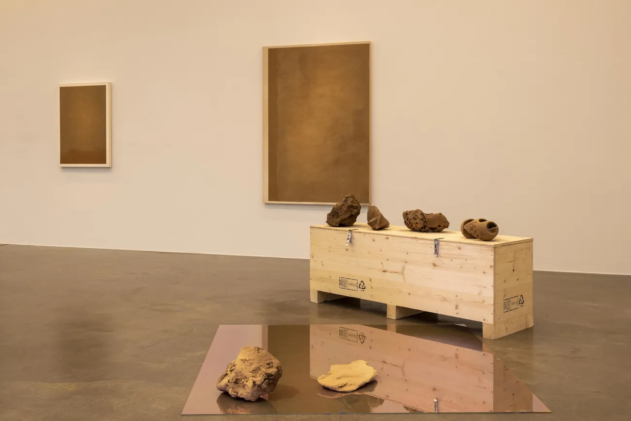 Jeewi Lee und Phillip C. Reiner, Fragment, Field of Fragments, 2025. Foto: Christopher Häring