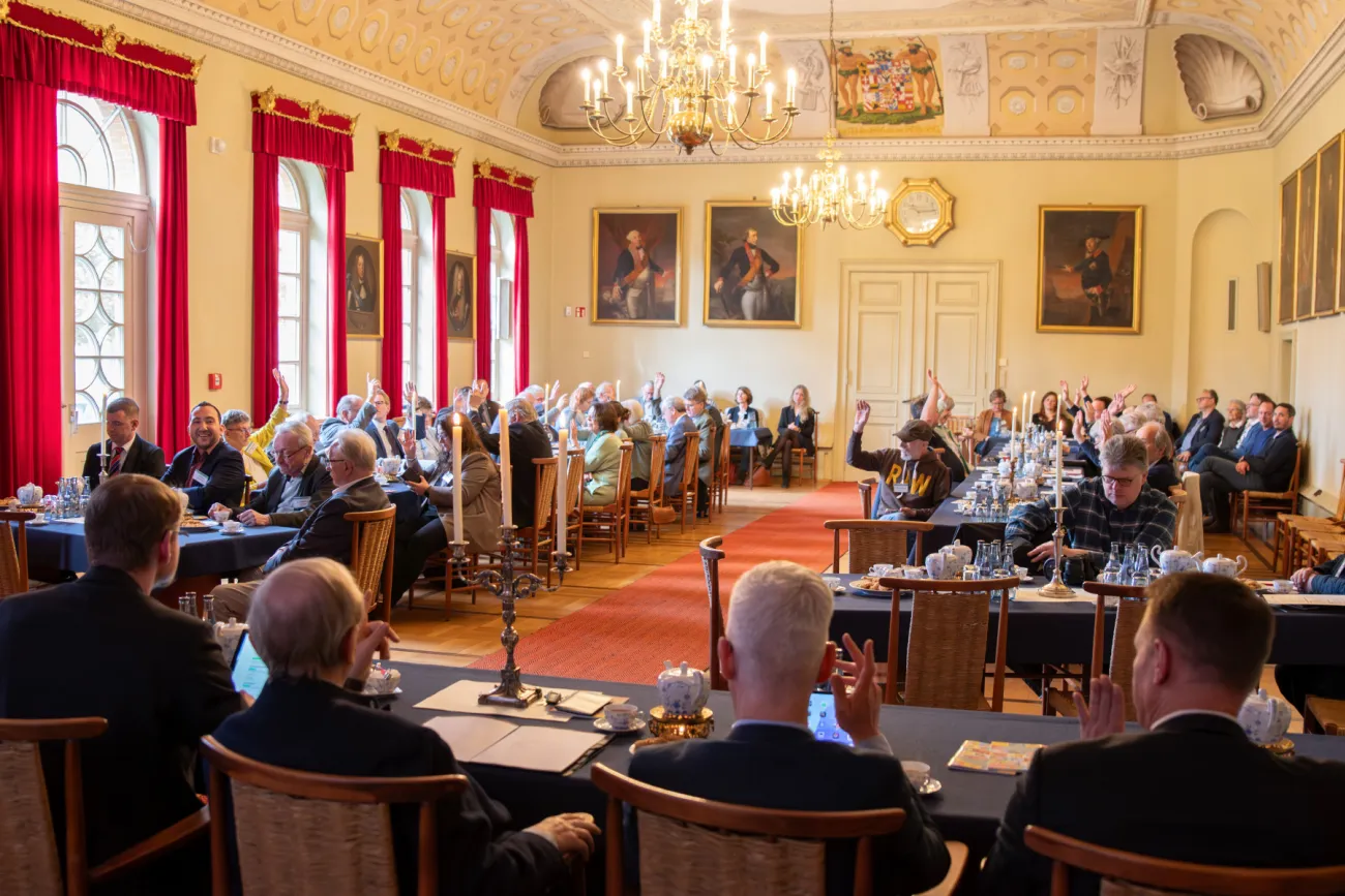Die Landschaftsversammlung tagt im Ständesaal der Ostfriesischen Landschaft am Georgswall