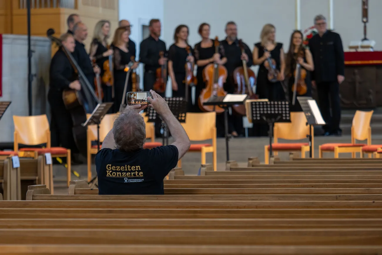 Als Fotomotiv begehrt: das Ensemble Camerata Bohemica Prag 