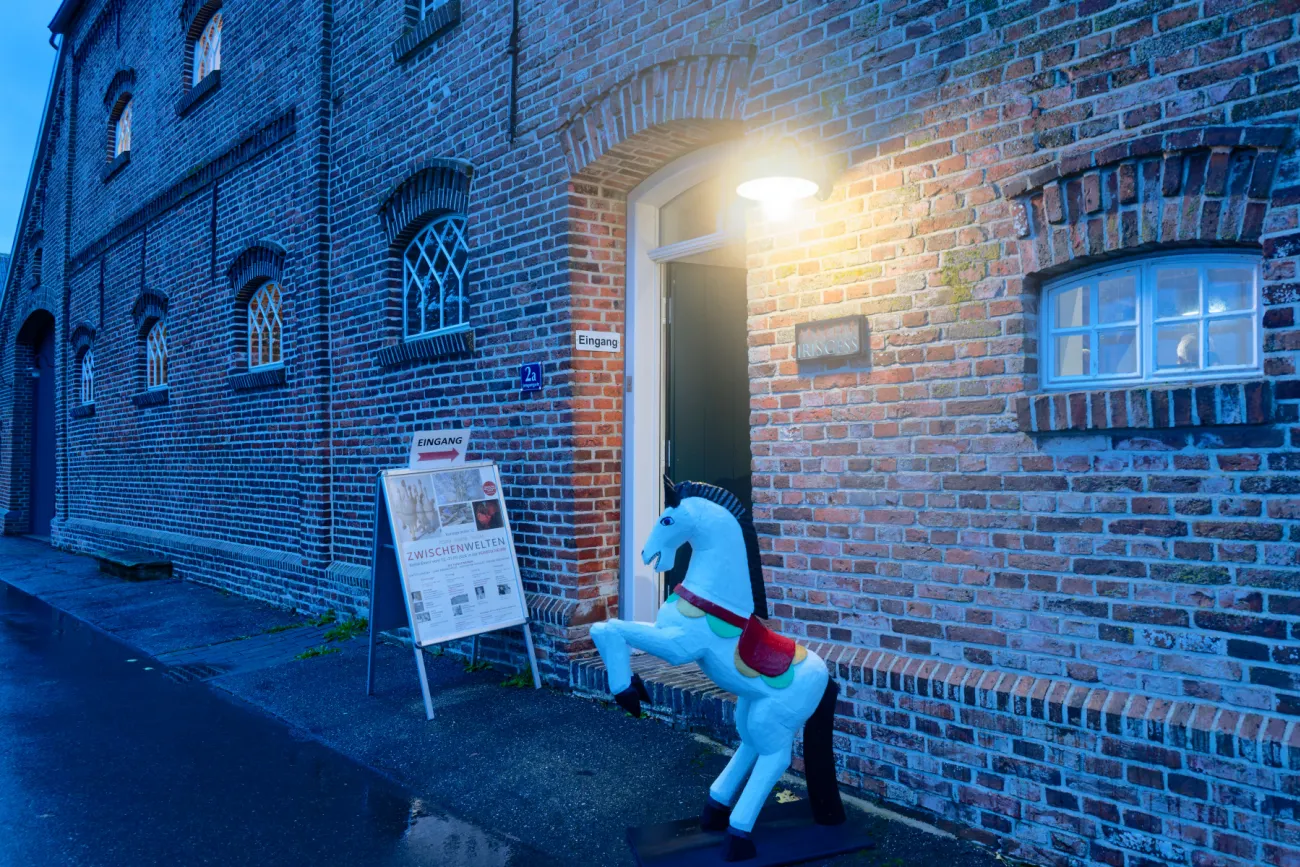 Abendstimmung: Die Kunstscheune