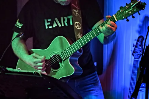 Hauptbild der Veranstaltung Neil Young is back - Folk am Markt