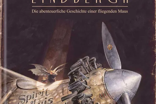 Buchcover Lindbergh: Eine kleine Maus fliegt neben einem alten Propellerflugzeug.