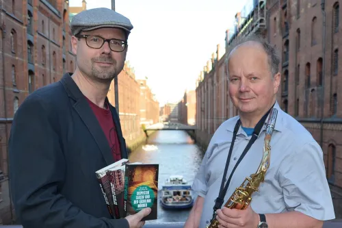 Autor Daniel Bielenstein und Saxofonist Thomas Nintemann