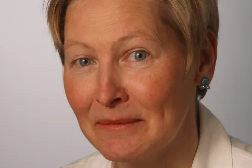 Porträtbild der Autorin