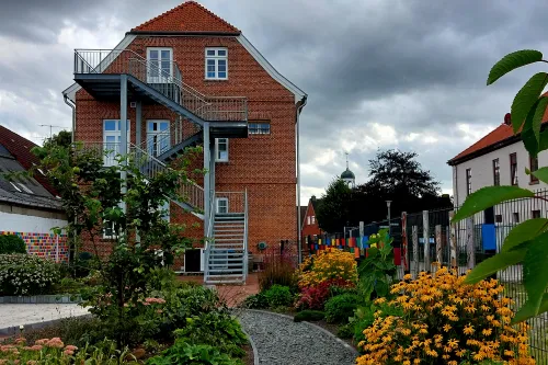 Seitenansicht Bürgerhaus Jemgum