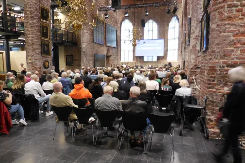 Der Zuspruch zur Gedenkstunde in der Johannes a Lasco Bibliothek war in diesem Jahr groß