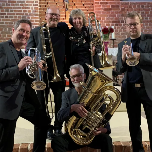 Hauptbild der Veranstaltung Benefiz-Konzert mit Blechbläserensemble Ludimus Domino