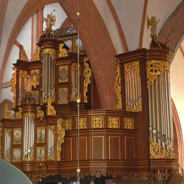 Arp- Schnitger- Orgel- Blick vom Herrenboden