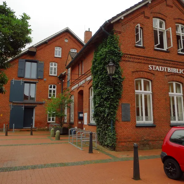 Hof der Stadtbibliothek Leer