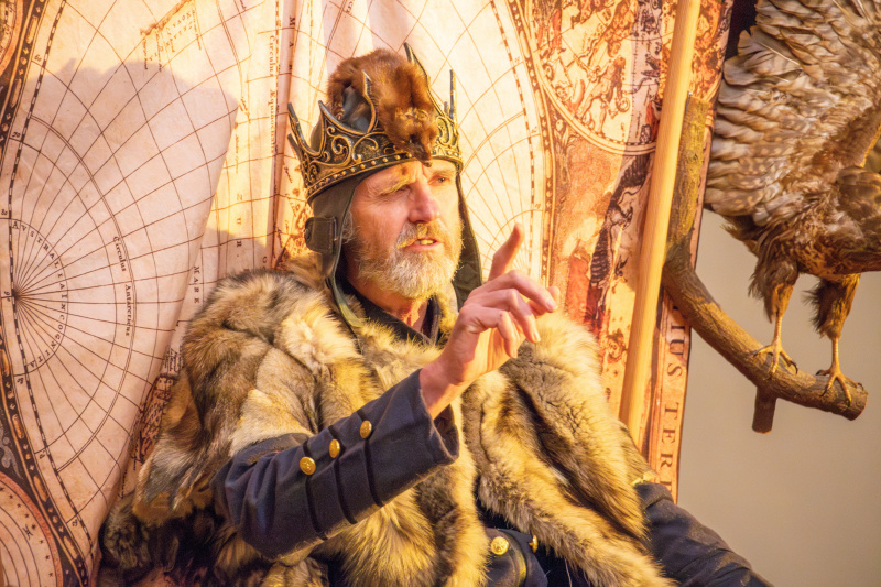 Norbert Knitsch überzeugt als Friesenkönig Radbod