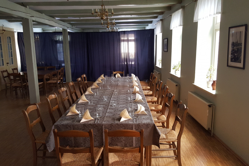Gedeckte Tafel im Klottje-Huus