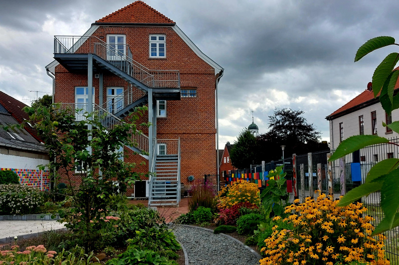 Seitenansicht Bürgerhaus Jemgum