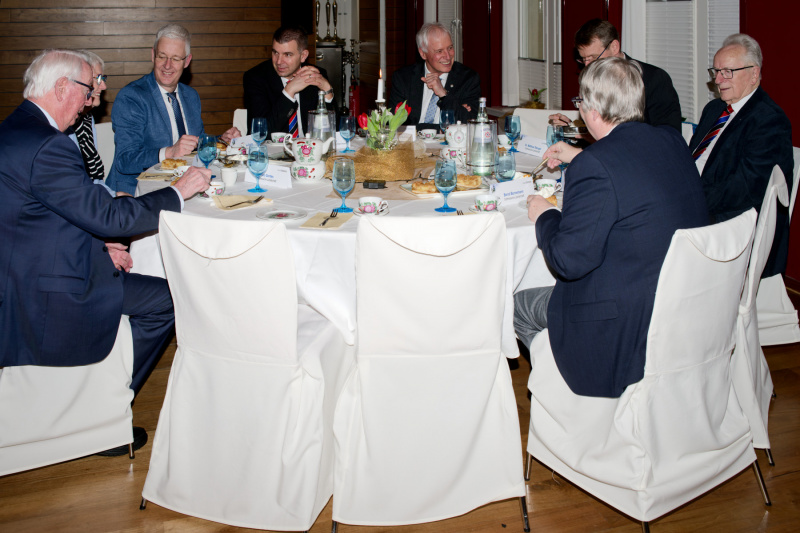 Tisch der Ostfriesischen Landschaft