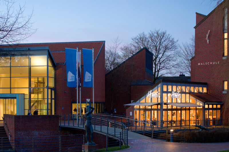 Kunsthalle Emden im Abendlicht