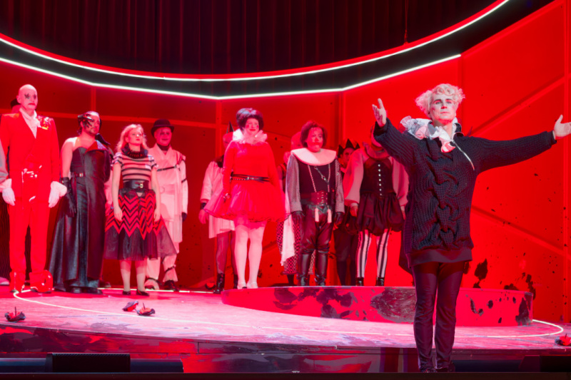 Das Ensemble verabschiedet sich