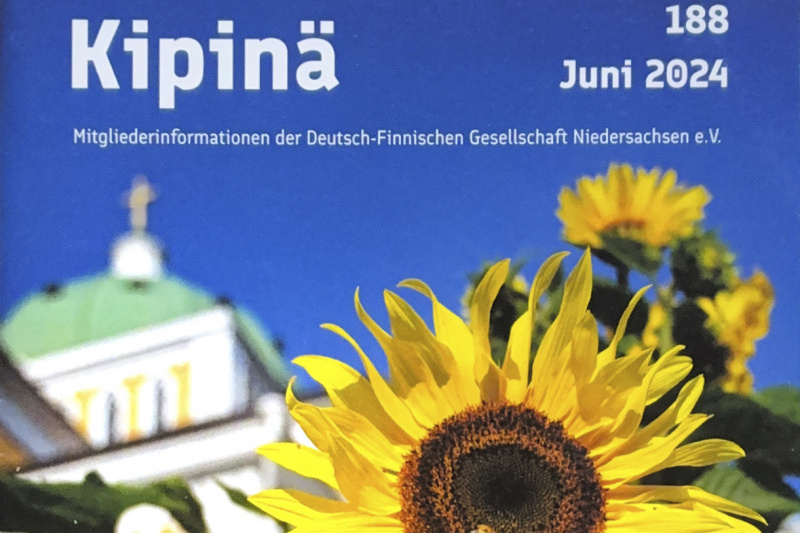 Titelbild: Sonnenblumen vor der größten Holzkirche der Welt (Kerimäki)