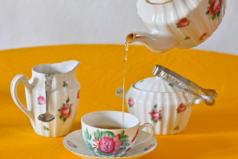 80 Jahre altes Teegschirr (Die ostfriesische Rose)