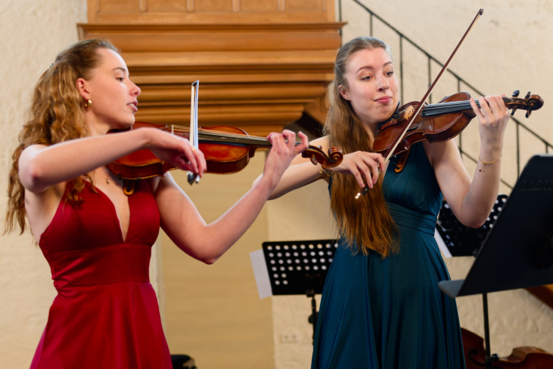 Die Zugabe: Elena Meyer und Polina Munteanu 