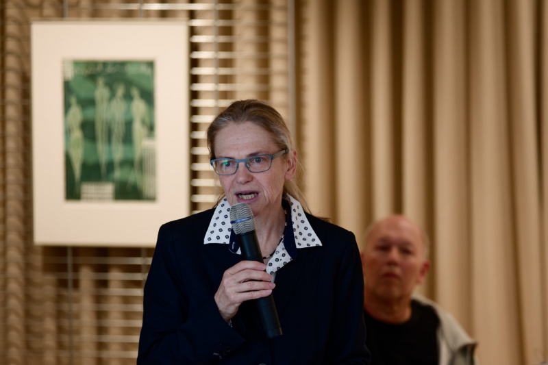 Susanne Augat führt in das Werk von Ida Oelke ein