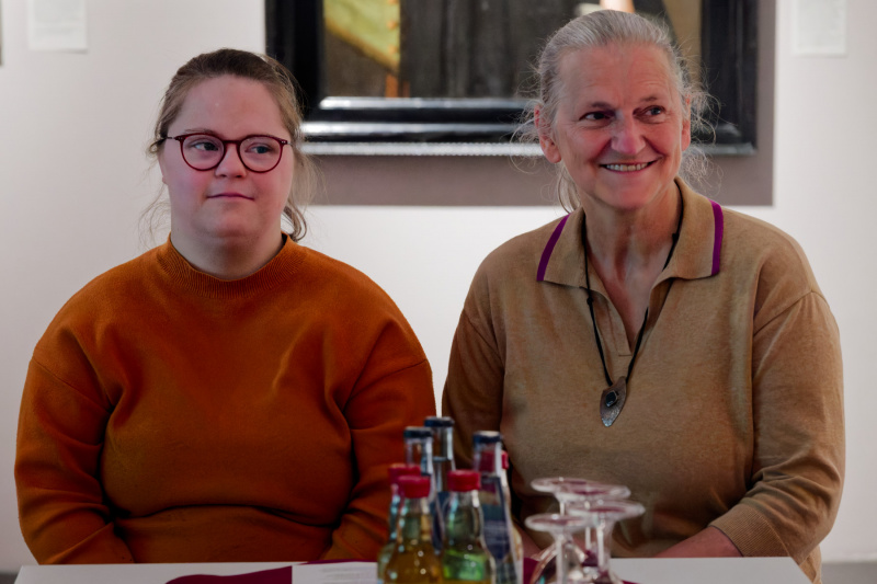 ... Lea und Linda Peters 