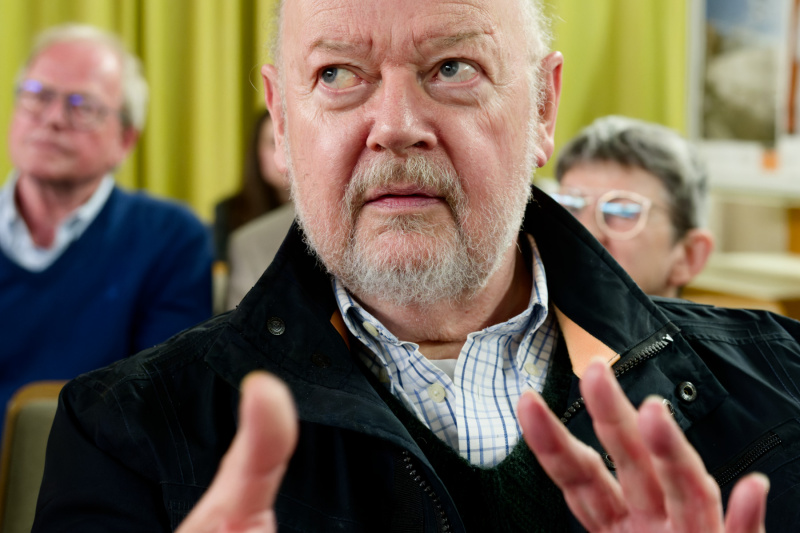 ... Klaus Frerichs, ...