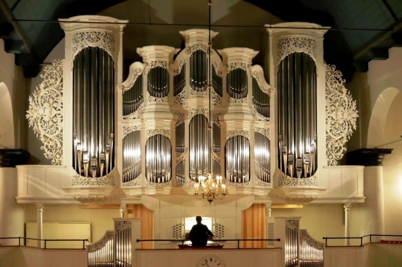 Die Orgel der Großen Kirche zu Leer.