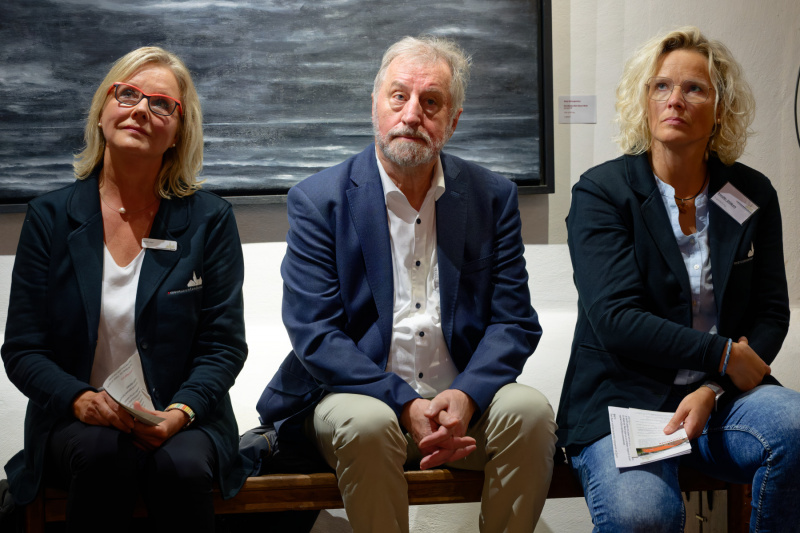 Folgen dem Vortrag: Bente Juhl und Kerstin Stölken vom Monumentendienst mit Hermann Schiefer