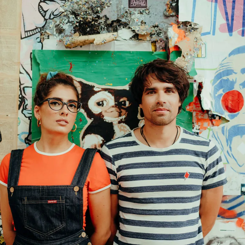 Hauptbild der Veranstaltung Konzert mit dem großartigen Duo LINA BÓ_Die zeitgeistigen Neo-Blumenkinder mit starker Stimme _nicht online buchbar