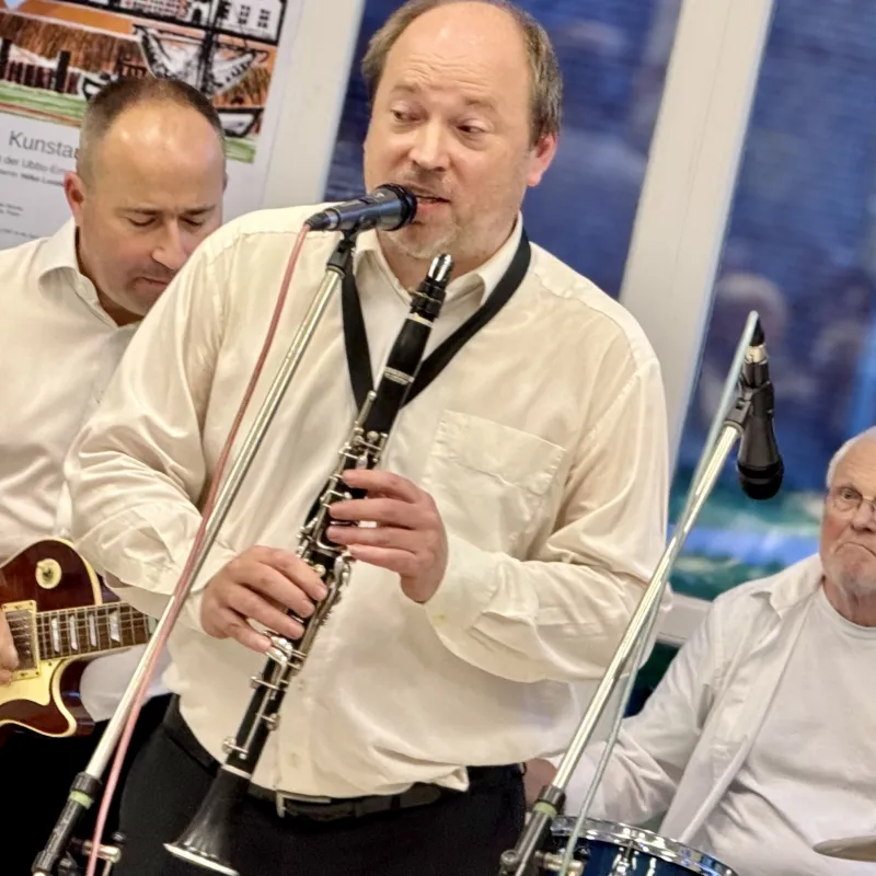 Jazz-Band Young and Old