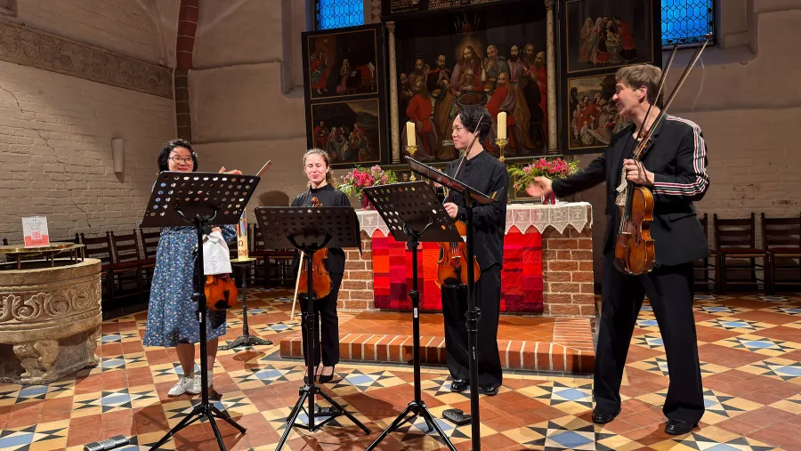 Die Schüler und ihr Professor: Chang Ge, Carla Guillén-Garcia, Junkyung Kang, Nils Mönkemeyer  