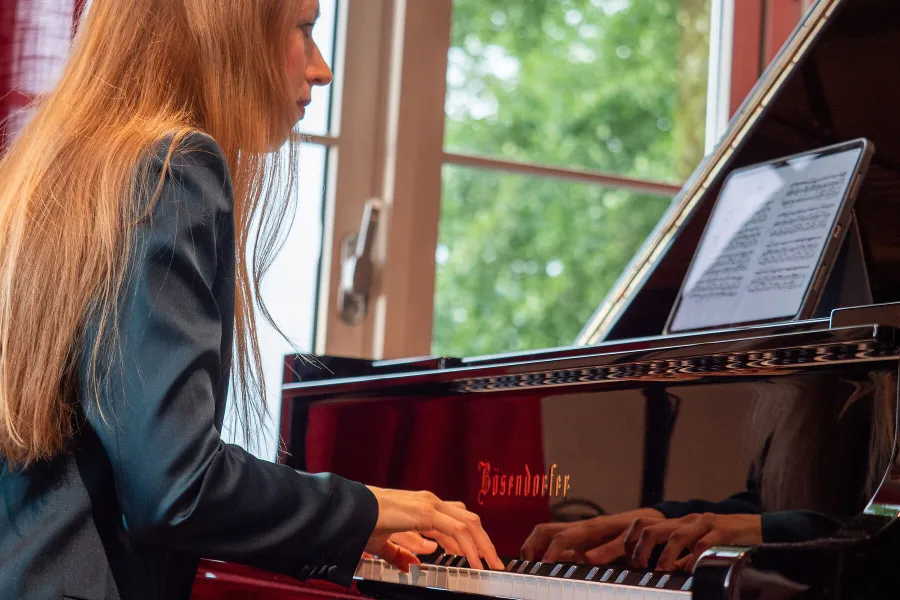 Pianistin Katharina Hack