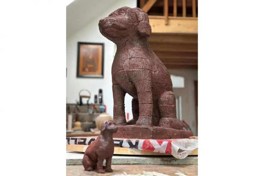 Hundefigur aus Klinker