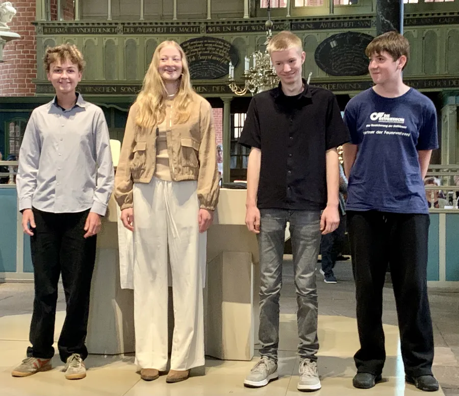 Diese Orgelschüler haben sich vorgestellt: Rasmus Gora, Talea Grensemann (Gesang), Nico Elsässer und Thade Kurz.