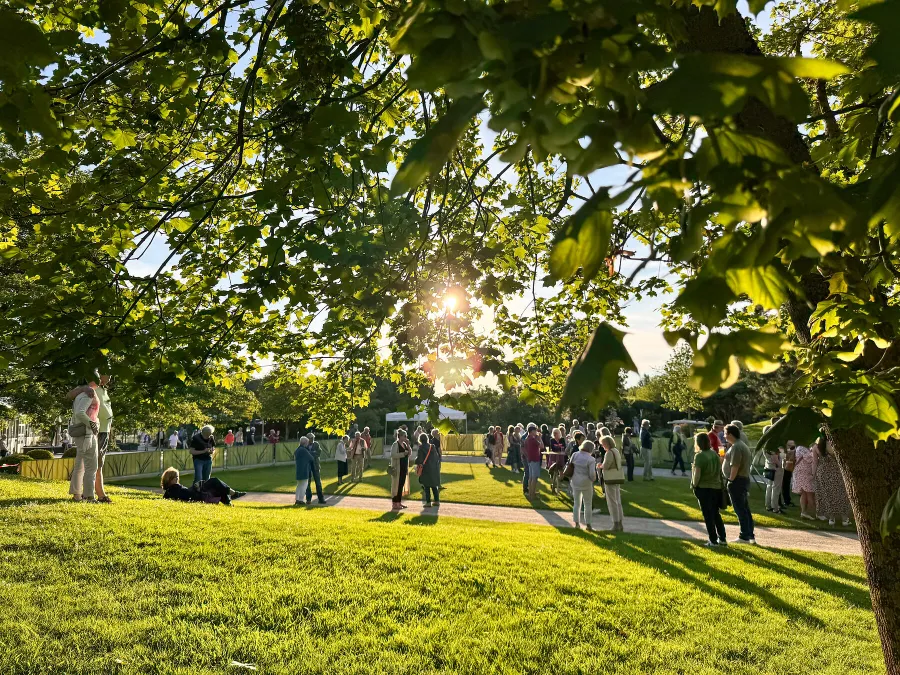 Park-Idylle am Tag der Sonnenwende