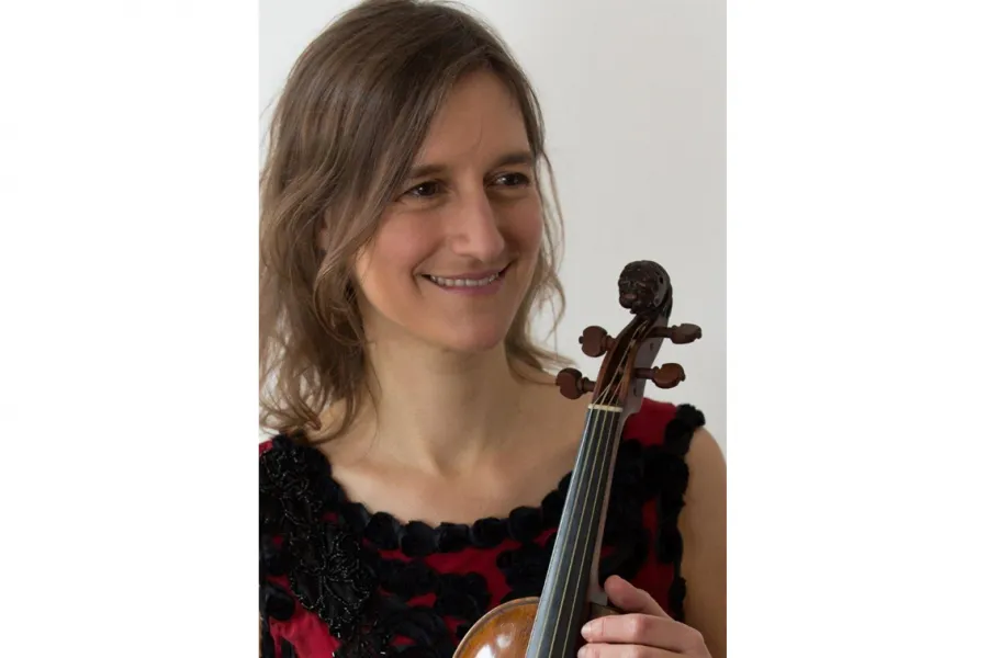 Als Gast beim Abschlusskonzert: Barockviolinistin Mechthid Karkow. 