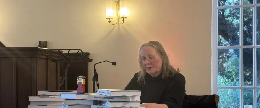 Las Passagen aus dem Buch zum 6. September: Iris Hellmich